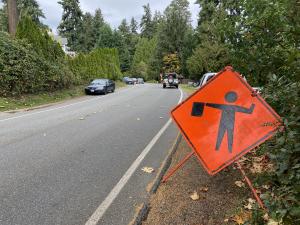 traffic control along E Mercer Way