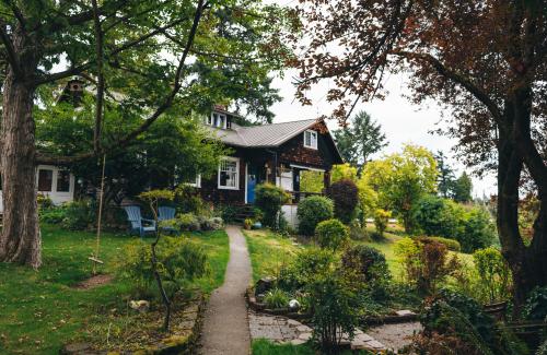 Home on Mercer Island