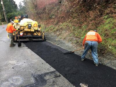 Paving project on West Mercer Way